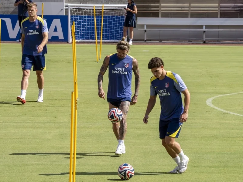 Atletico de Madrid entrenando para la pretemporada