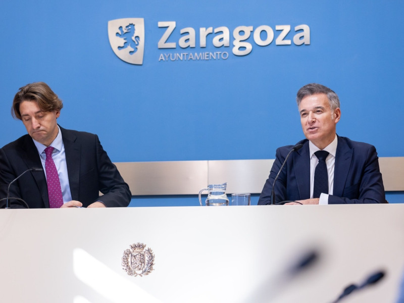 Víctor Serrano, consejero de Urbanismo de Zaragoza, desgranando las claves de este servicio