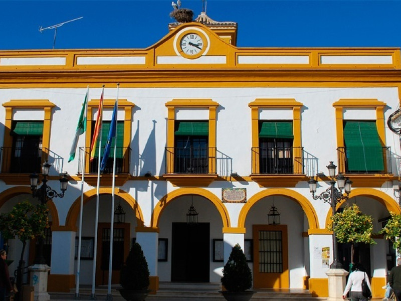 Fachada del Ayuntamiento de La Puebla de Cazalla