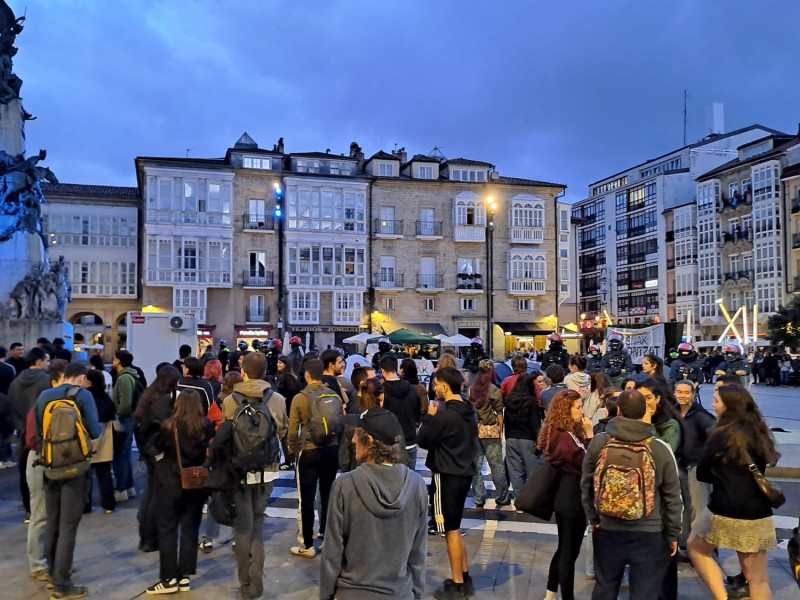 Incidentes en la Plaza de la Virgen Blanca
