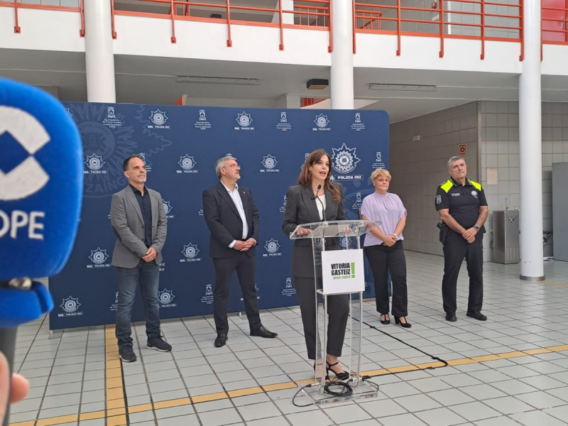 Maider Etxebarria, alcaldesa de Vitoria-Gasteiz, ha condenado los altercados