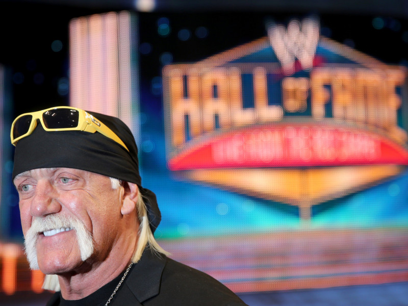 Hull Hogan fue inducido en el Hall Of Fame de WWE en 2005