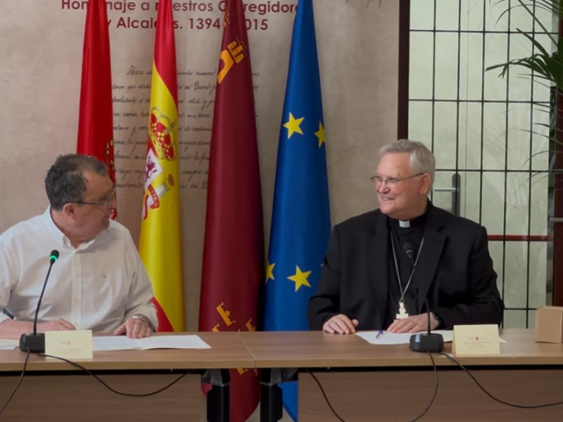 Imagen del Obispo de la diócesis de Cartagena en la reunión