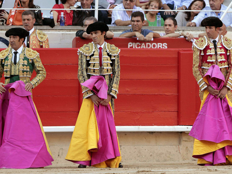 Juan Mora, José Tomás y Serafín Marín, los últimos tres toreros que actuaron en la Monumental