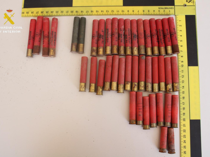 Munición intervenida por la Guardia Civil durante la operación contra el clan familiar de Lora del Río