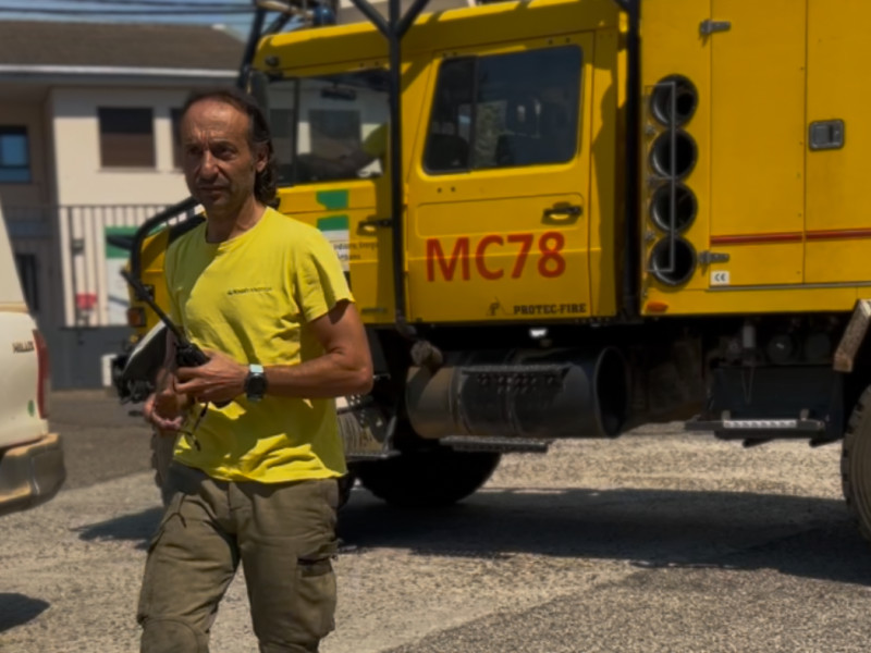 El incendio en Caminomorisco alcanza el 60% del perímetro controlado y se descartan nuevos desalojos