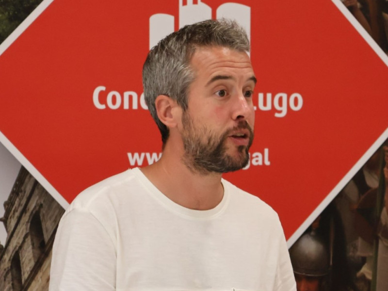Rubén Arroxo informó en rueda de prensa de la aprobación de la ordenanza que regulará el uso del cementerio de mascotas