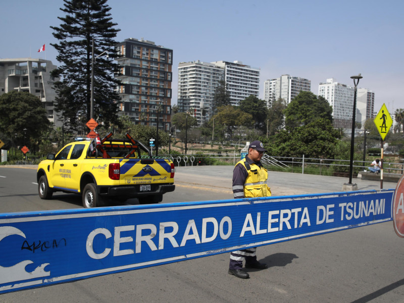 El terremoto ha provocado alertas de tsunamis en otros países, como Perú