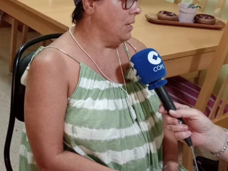 María José con el micro de COPE, hace cinco años