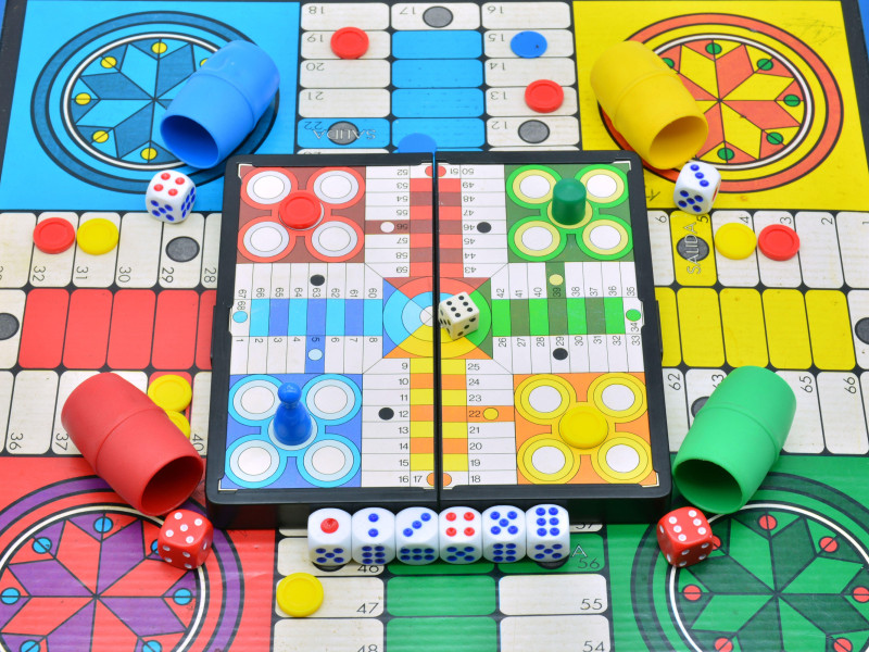 Juego de mesa, parchís
