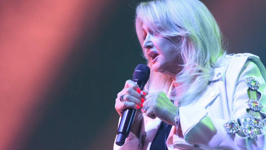 Bonnie Tyler en un concierto en Alemania