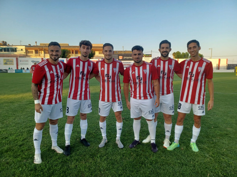 Lorquinos en el Olímpico de Totana. De izquierda a derecha, Keko, Bastida, Adri Miñarro, Andresito, Serrano y Albert