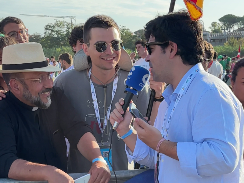 La reflexión de Ramón, sacerdote de Valencia, que vuelve al Jubileo de los Jóvenes 25 años después: "La Iglesia es la misma: ahora, hoy y siempre"