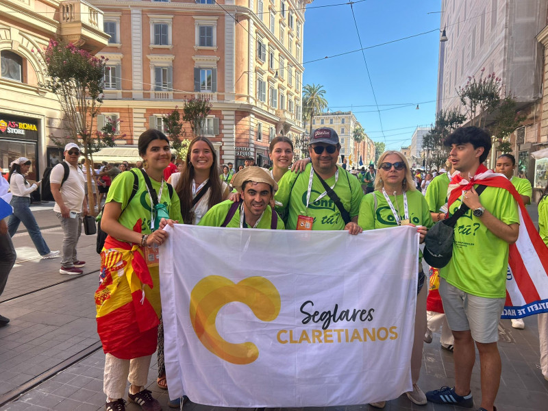 Jóvenes de Almendralejo por las calles de Roma