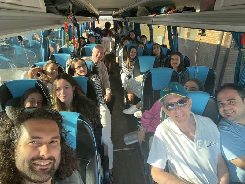 Autobuses fletados desde todas las diócesis aragonesas, se desplazaron a Roma.