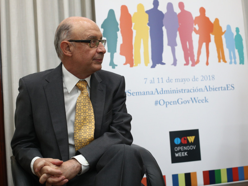 (Foto de ARCHIVO)El ministro de Hacienda y Función Pública, Cristóbal Montoro, interviene en la inauguración de la jornada sobre 'Estado abierto: principales retos y oportunidades para los poderes públicos y la sociedad civil'EUROPA PRESS07/5/2018