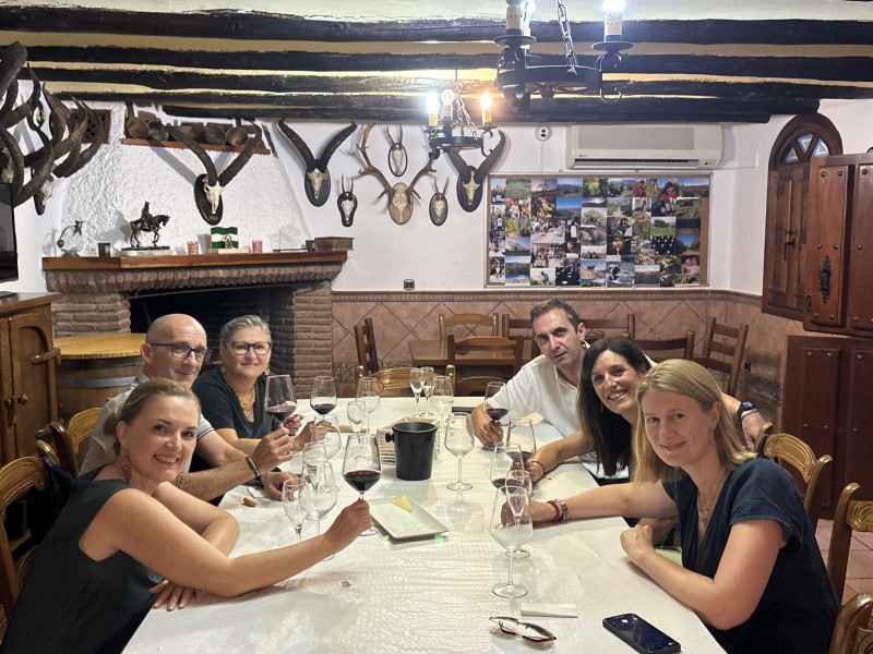 Rania Calvente en COPE: "Mi padre comenzó haciendo vino para el"