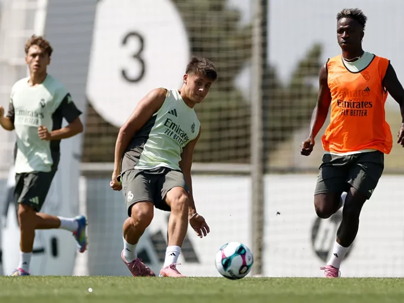 Los jugadores del Real Madrid en un entrenamiento