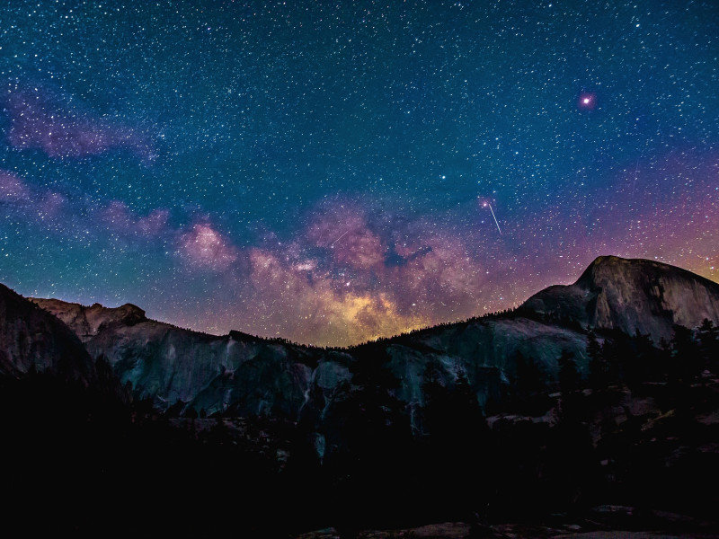 Estos fragmentos provienen del cometa 109P/Swift-Tuttle, un cuerpo celeste que orbita alrededor del Sol cada 133 años