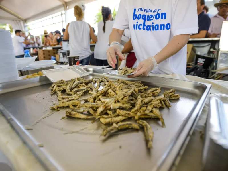 La Fiesta del Boquerón Victoriano se celebra en septiembre