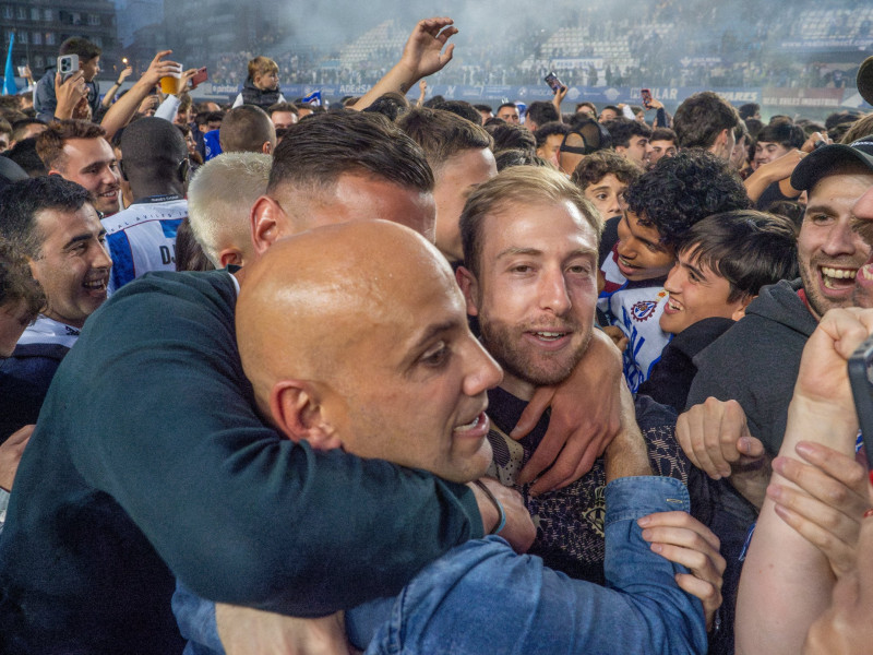 Celebración del ascenso a Primera RFEF