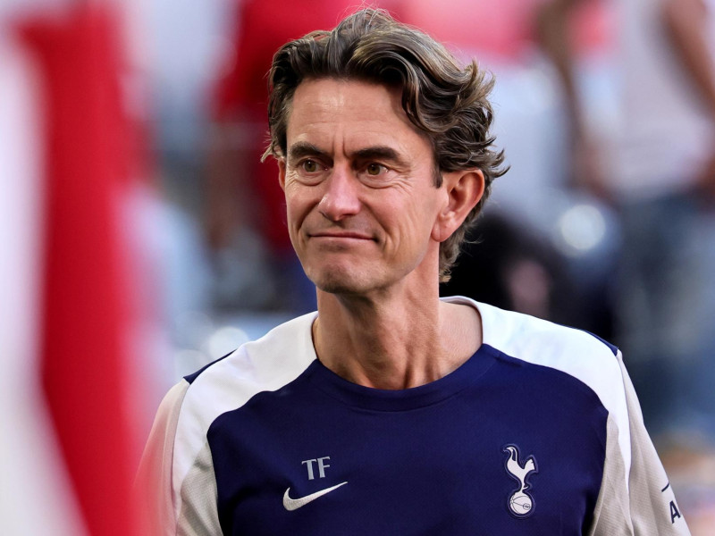 El entrenador Thomas Frank del Tottenham