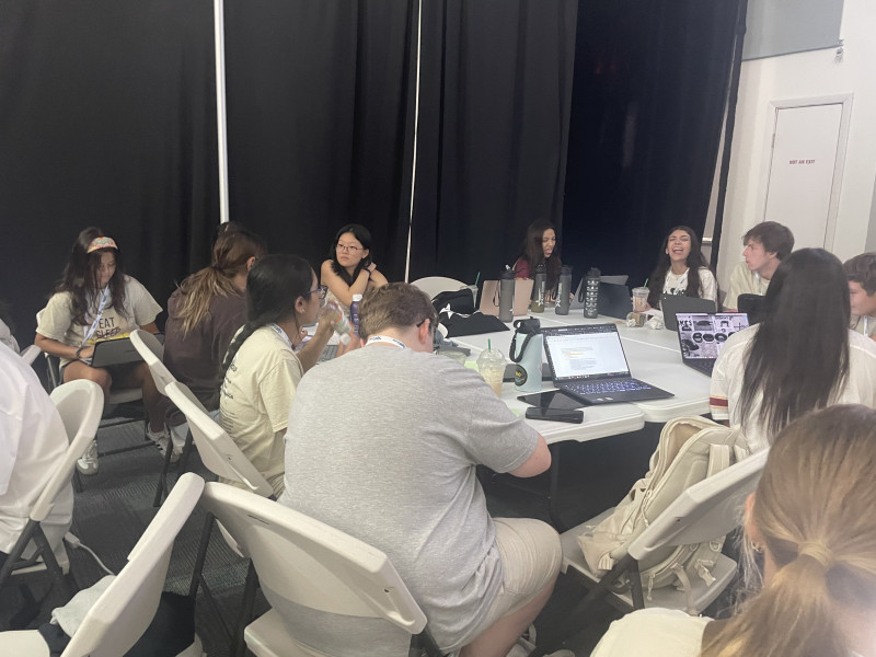 Estudiantes trabajando durante el concurso (Fuente: SPANISH SPACE INITIATIVE)