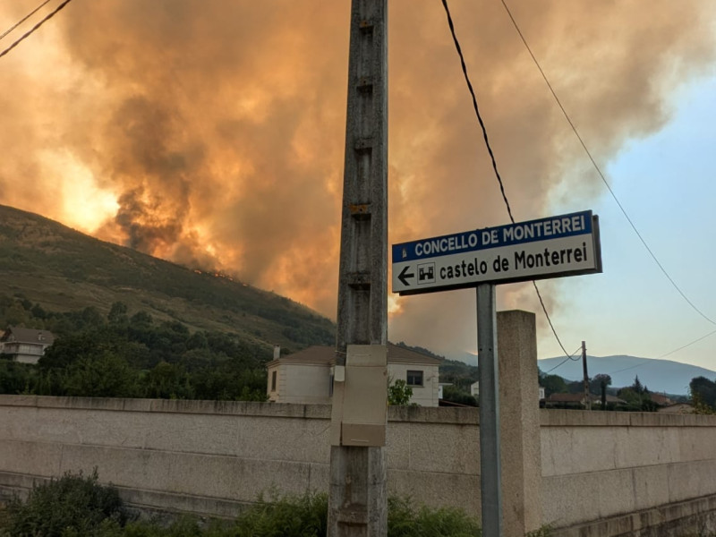 Incendios en la zona del Valle de Monterrei (Ourense)