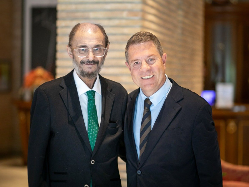Lambán junto al presidente castellano manchego, Emiliano García Page.