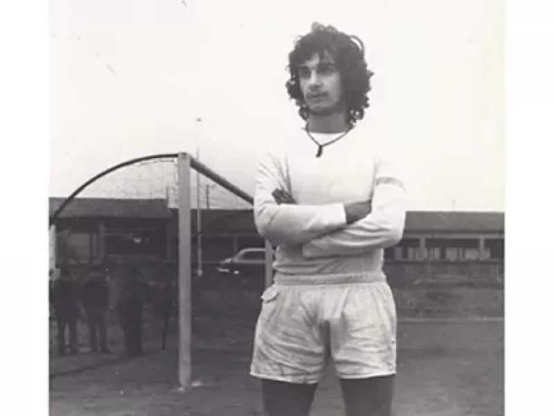 Imagen de Javier Lambán cuando jugaba en el Real Madrid juvenil.