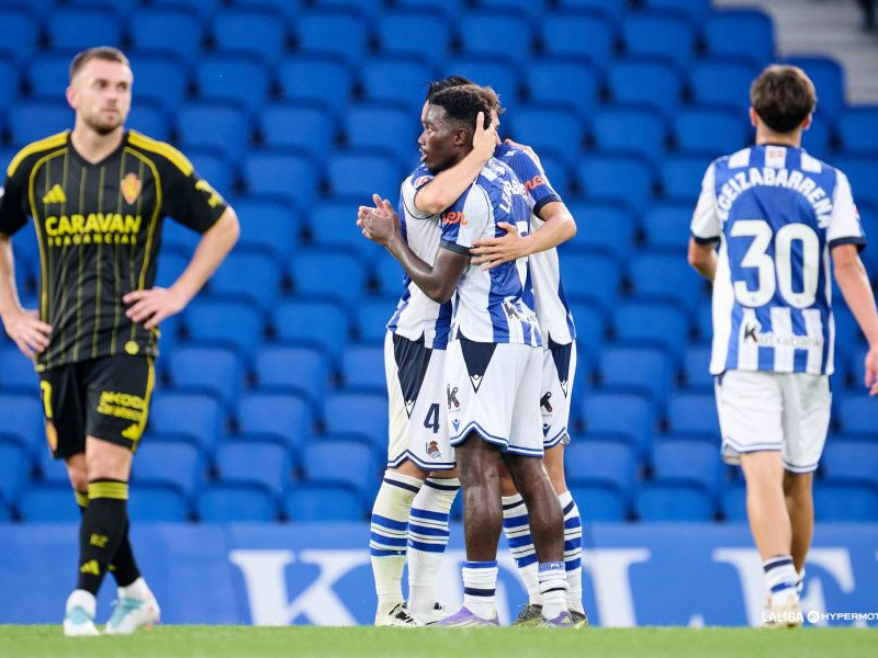 Job Ochieng celebrando el gol ante el Real Zaragoza