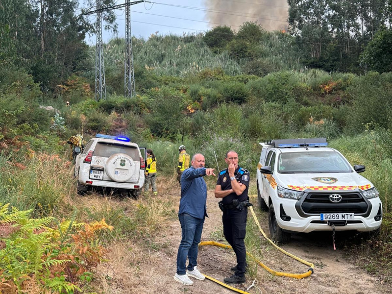 Incendio forestal en Monte Costa (Culleredo)