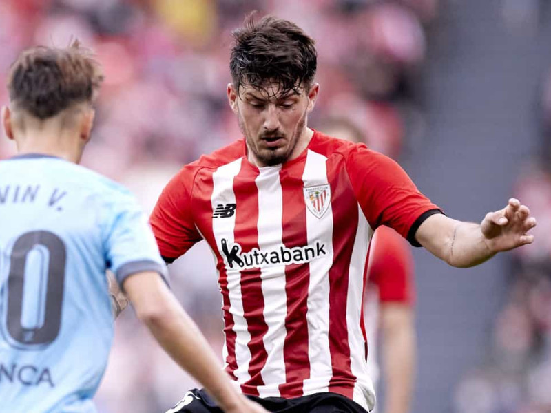 El Athletic le busca salida a este mediocentro vasco de 24 años.