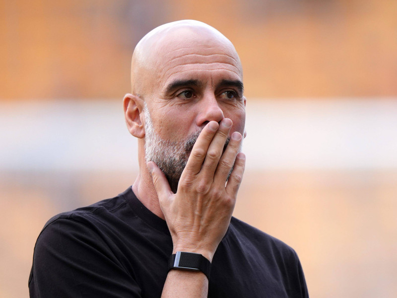 Entrenador del Manchester City, Pep Guardiola, antes del partido de la Premier League en el Molineux Stadium, Wolverhampton.