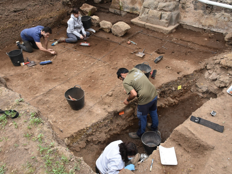 (Foto de ARCHIVO)Excavación arqueológica en el exconvento de San Lorenzo, en La OrotavaREMITIDA / HANDOUT por GOBIERNO DE CANARIASFotografía remitida a medios de comunicación exclusivamente para ilustrar la noticia a la que hace referencia la imagen, y citando la procedencia de la imagen en la firma27/11/2024