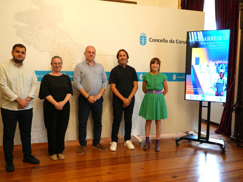 Presentación do espectáculo As Cigarreiras no concello da Coruña