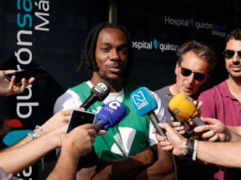 Kendrick Perry hablando ante los medios por primera vez.