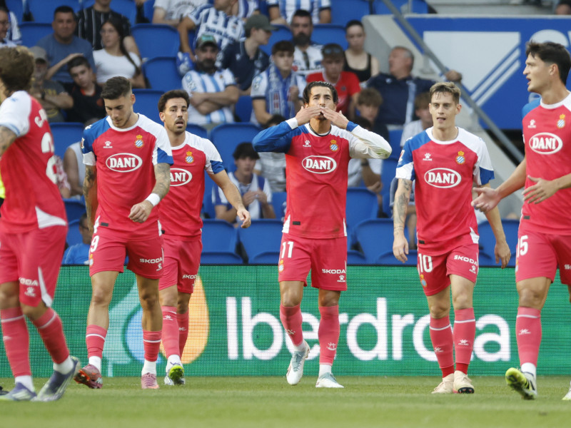 Pere Milla celebra el gol ante la Real Sociedad