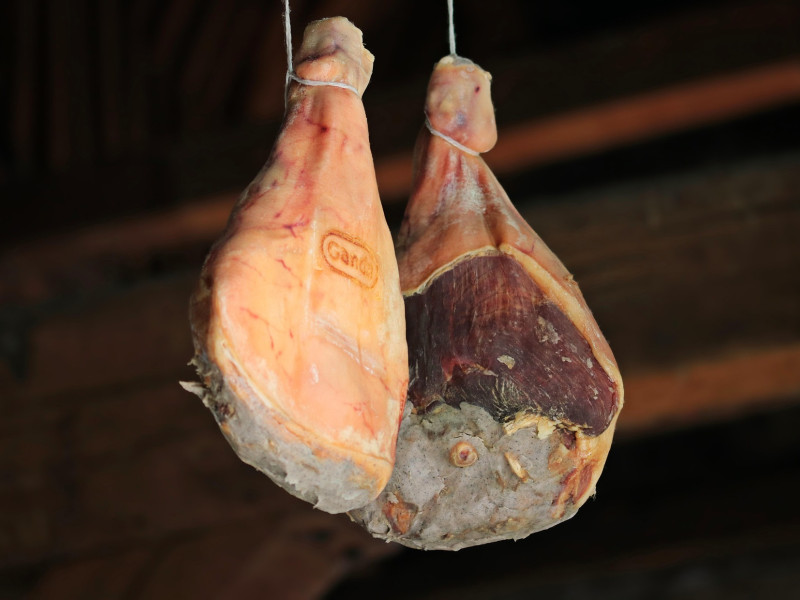 Lo de Carrascosa no es una rareza aislada. España está llena de competiciones que parecen inventadas tras una sobremesa con vino de la tierra.