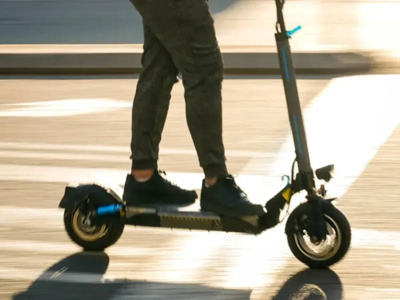 Manipular y trucar los patinetes eléctricos puede suponer un riesgo muy peligroso.