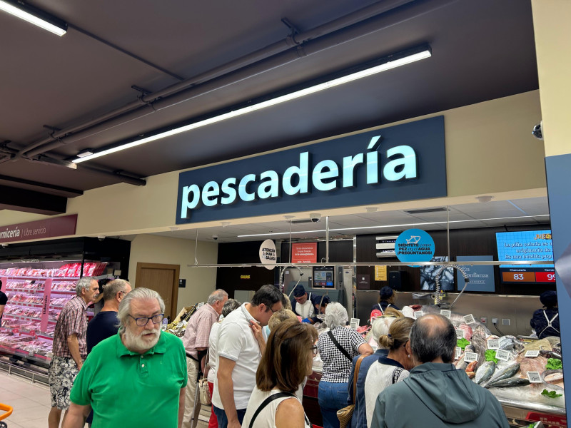 Pescadería del supermercado