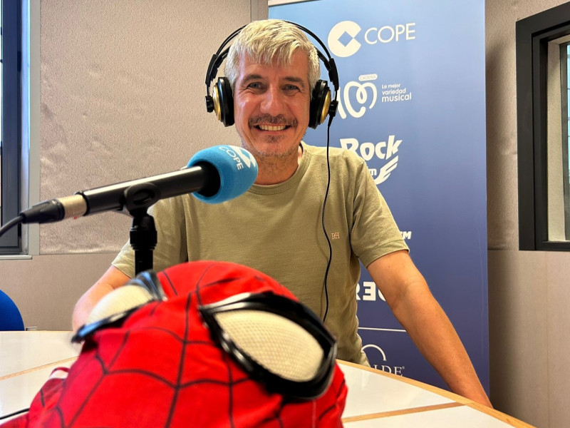 Santiago Jiménez Treviño, pediatra del HUCA