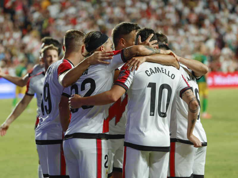 El Rayo Vallecano celebra el 2-0