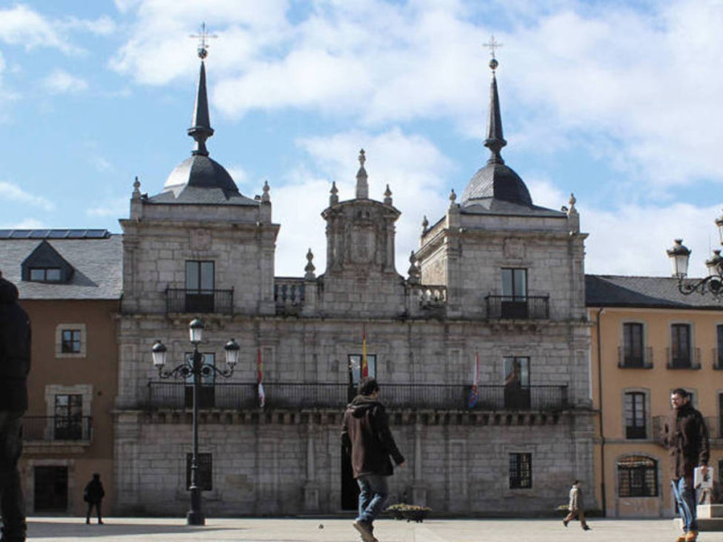 Plaza del Ayuntamiento de Ponferrada (León)