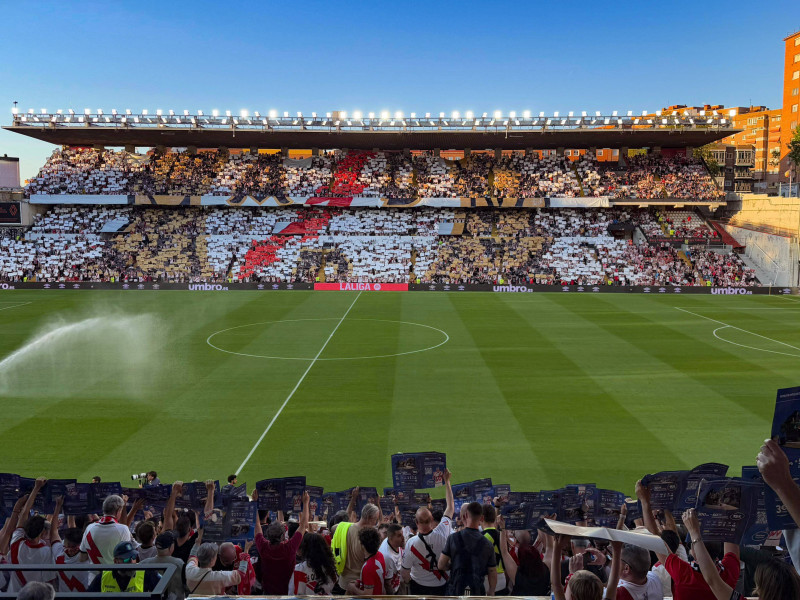 Tifo estadio de Vallecas
