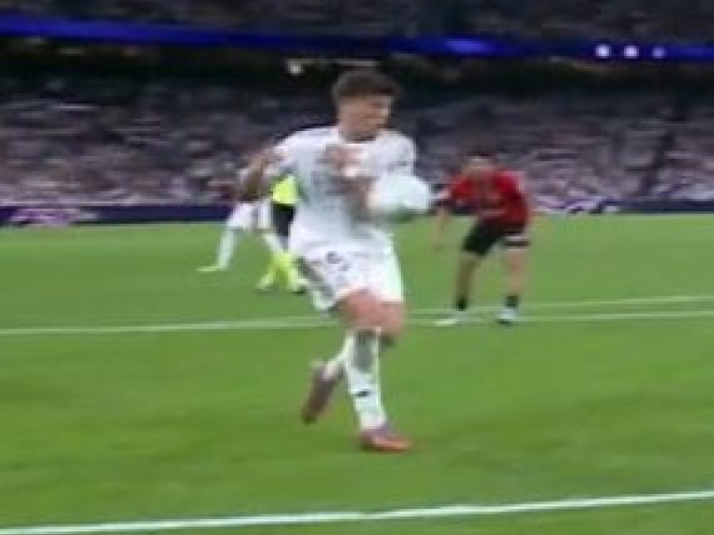 La polémica mano de Guler en gol tercer gol anulado