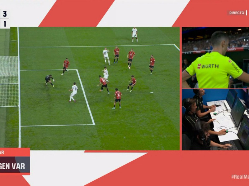 Imagen del VAR de la mano de Güler en el Real Madrid-Mallorca