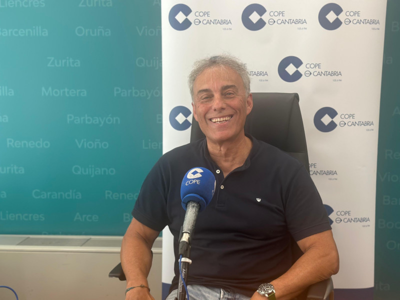 José Luis Rivera, director de la Escuela de Folclore municipal y pregonero