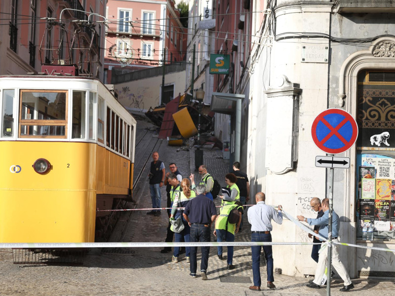 Una guía turística en Lisboa explica qué podría haber provocado el accidente del funicular: "Según las investigaciones"