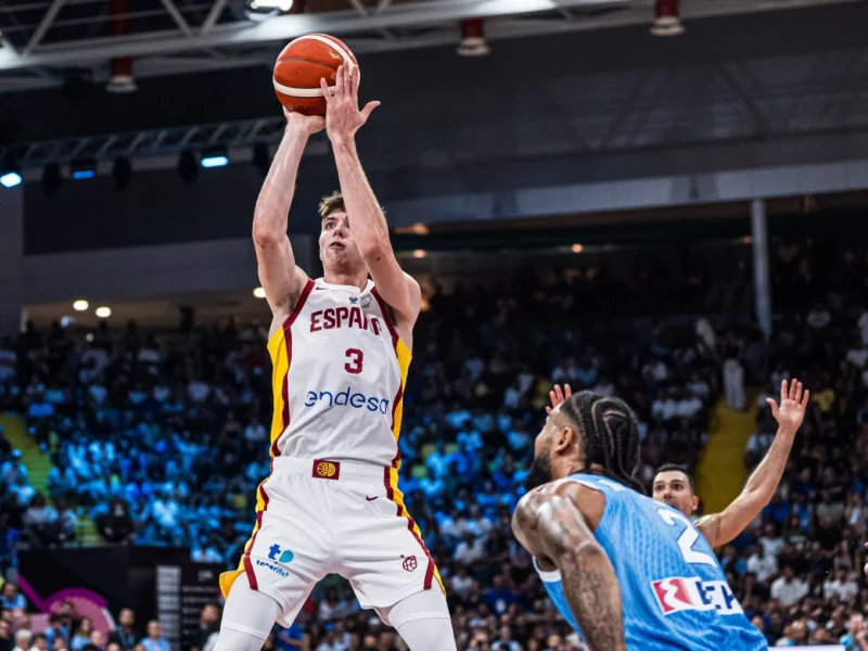 Sergio De Larrea intenta una suspensión ante Grecia en el Eurobasket